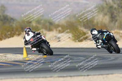 media/Jan-11-2025-CVMA (Sat) [[ddeb3f563a]]/Race 10-Amateur Supersport Middleweight/